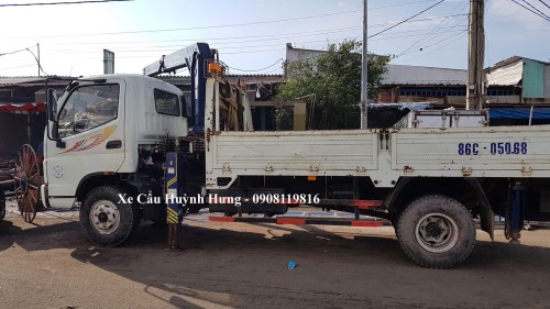 Dịch vụ cẩu hàng lên xuống container